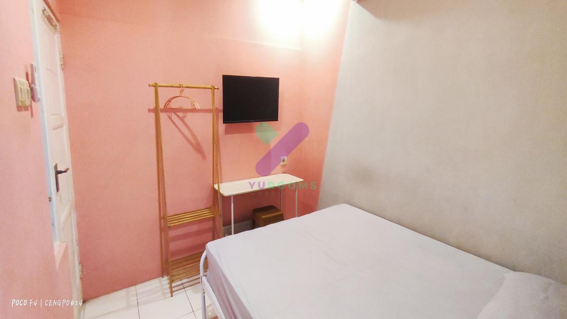 New Jasmine Guest House By Yurooms Blitar Екстериор снимка