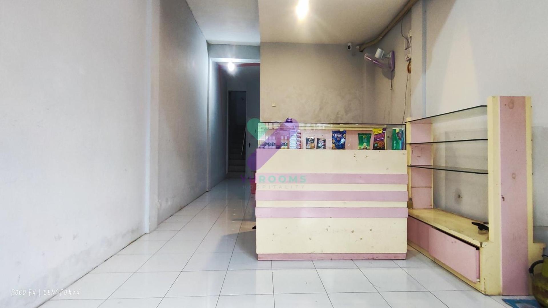 New Jasmine Guest House By Yurooms Blitar Екстериор снимка