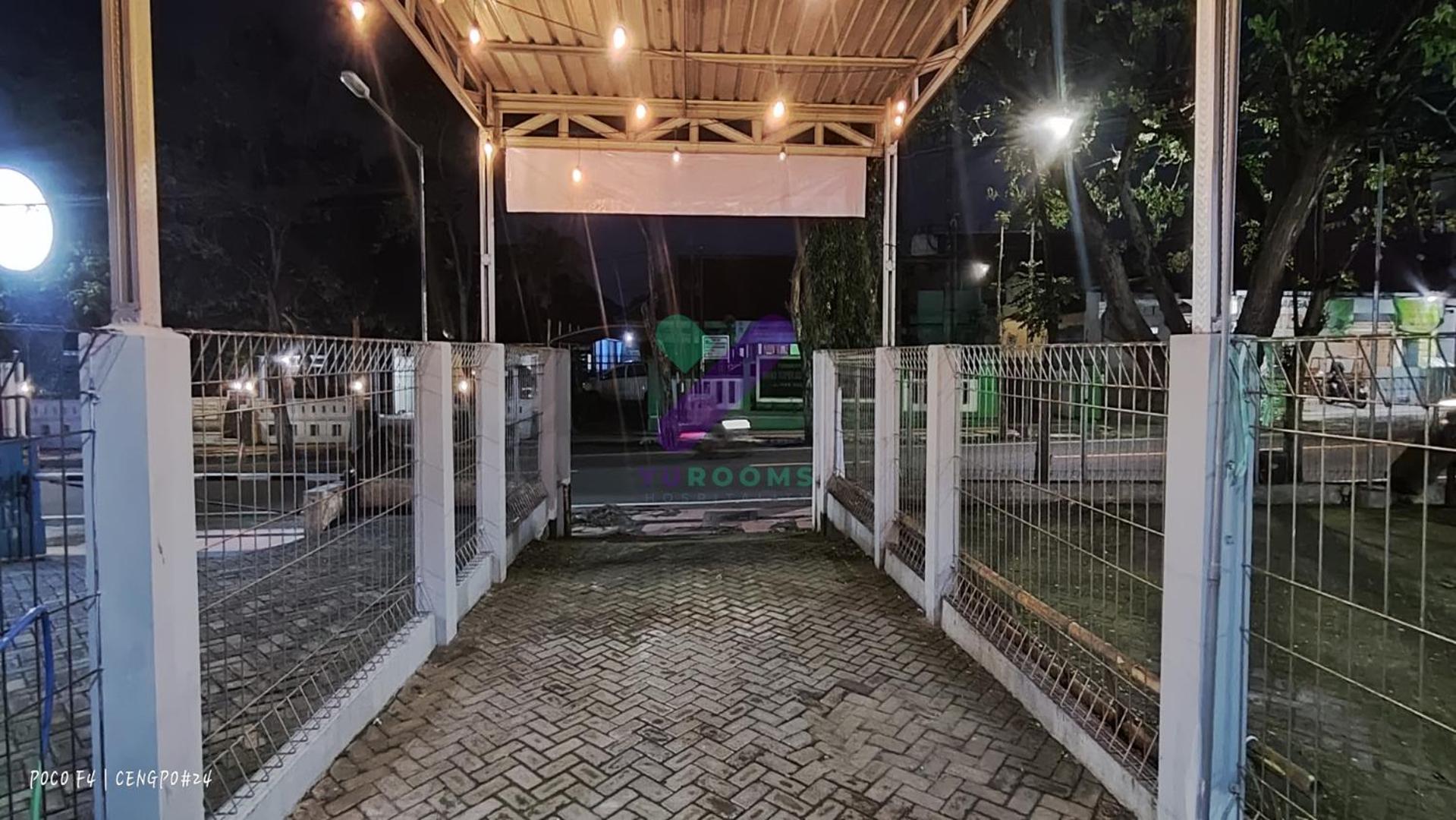 New Jasmine Guest House By Yurooms Blitar Екстериор снимка